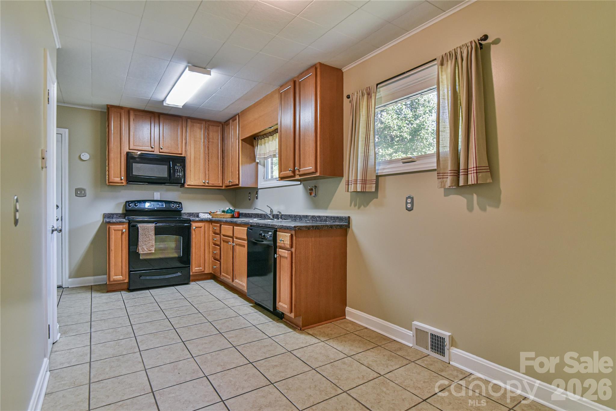 505 Monte Vista Road B Property Photo 9