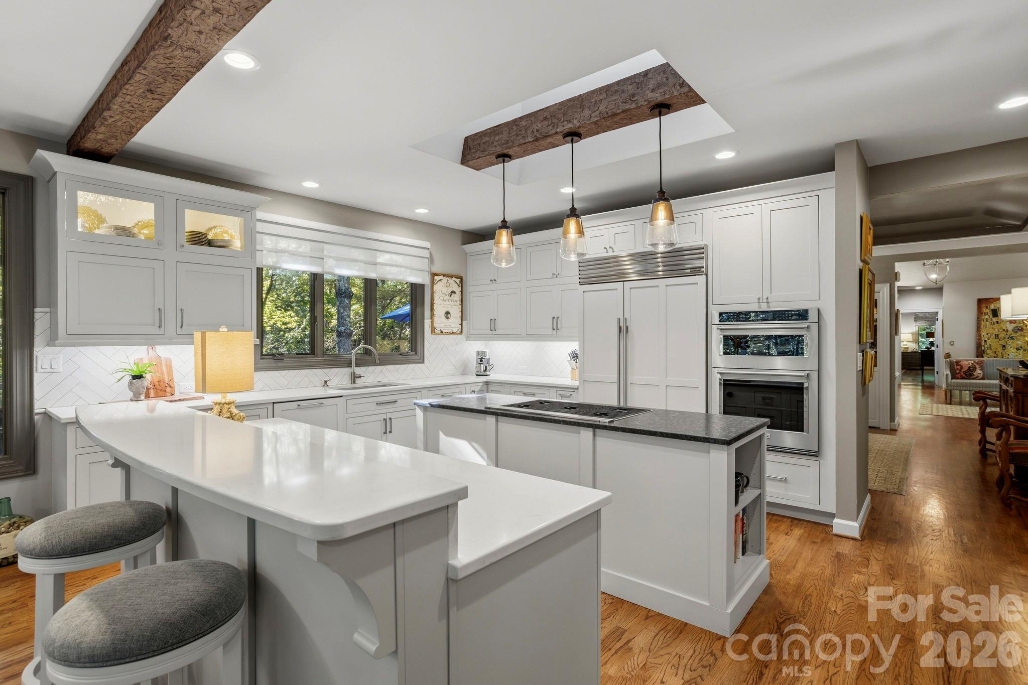 308 Kenmure Drive Property Photo 10