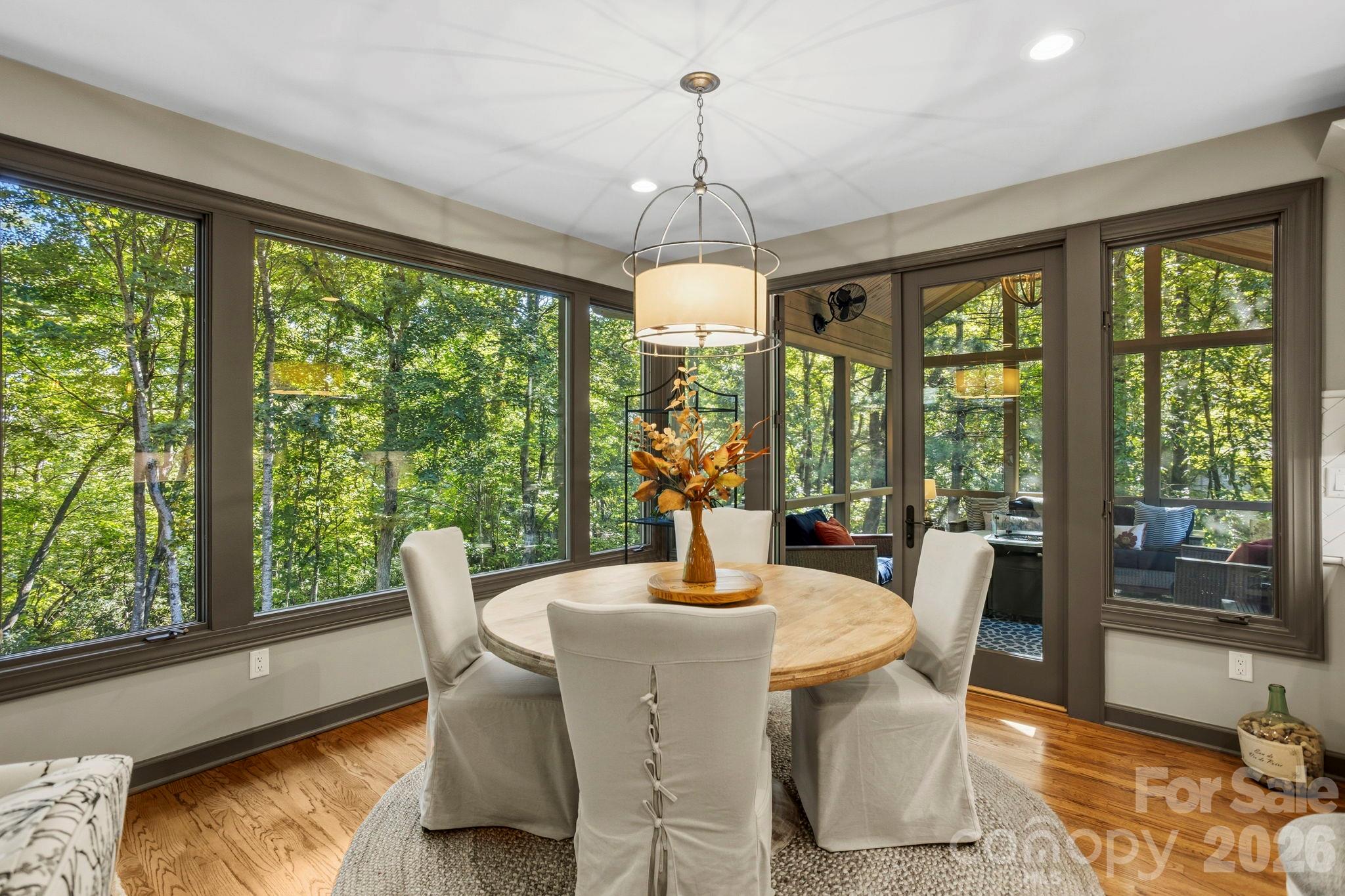 308 Kenmure Drive Property Photo 19