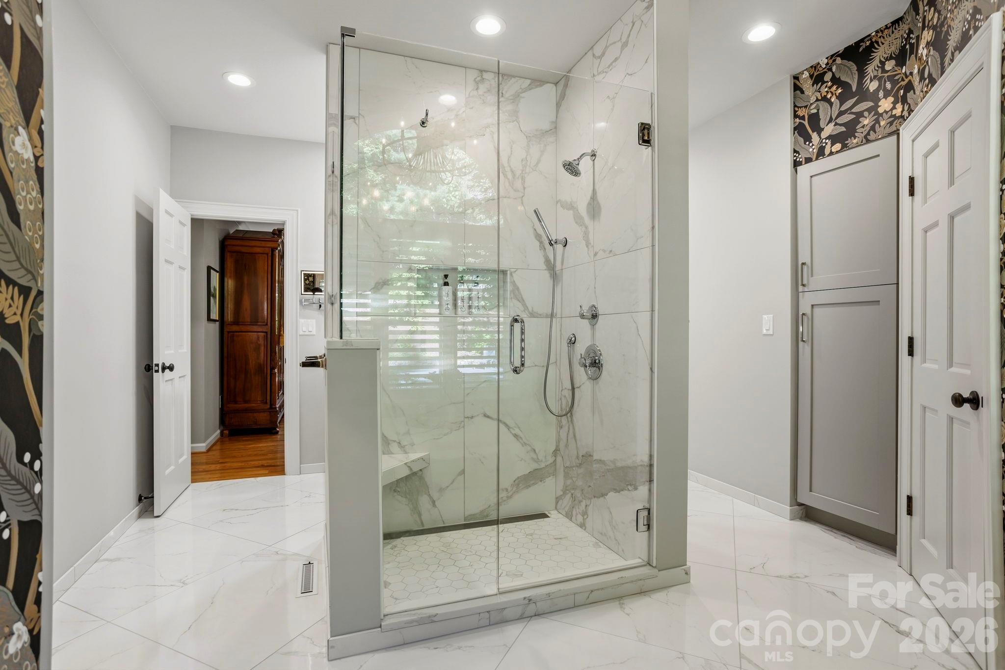 308 Kenmure Drive Property Photo 25