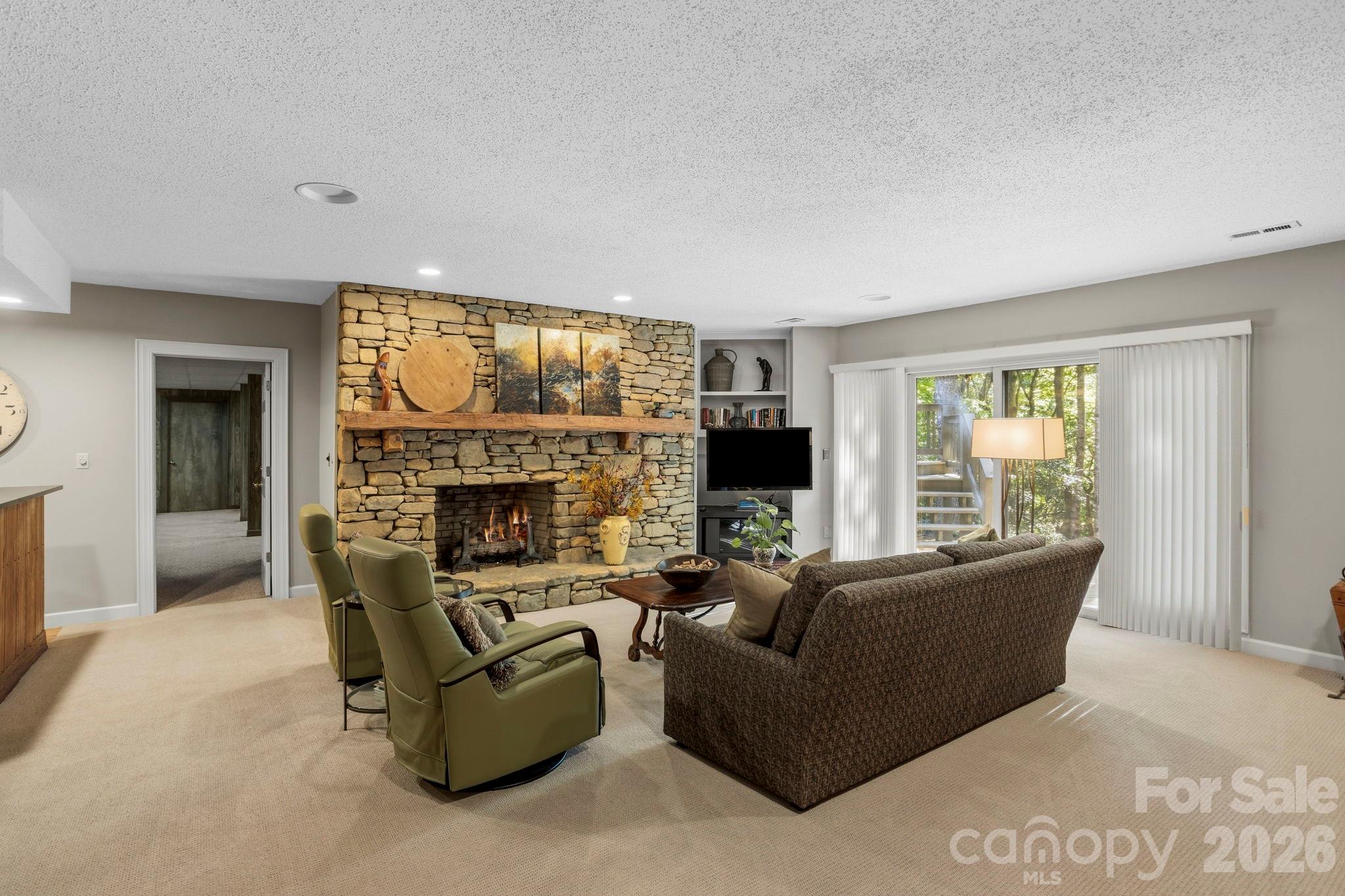 308 Kenmure Drive Property Photo 37