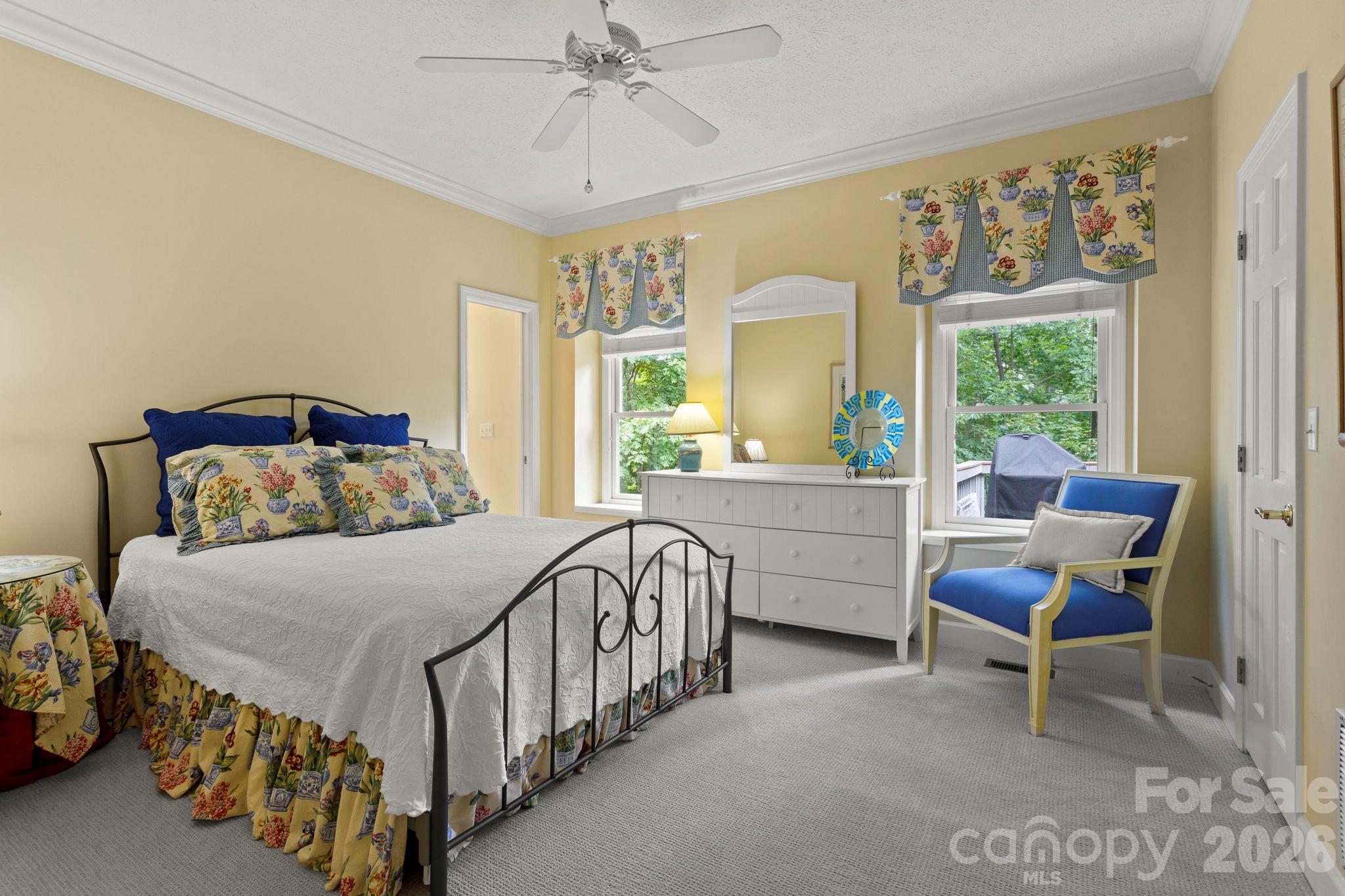 324 Kenmure Drive Property Photo 23