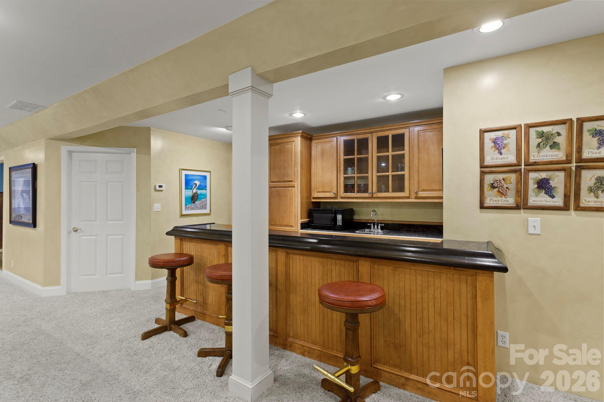 324 Kenmure Drive Property Photo 38