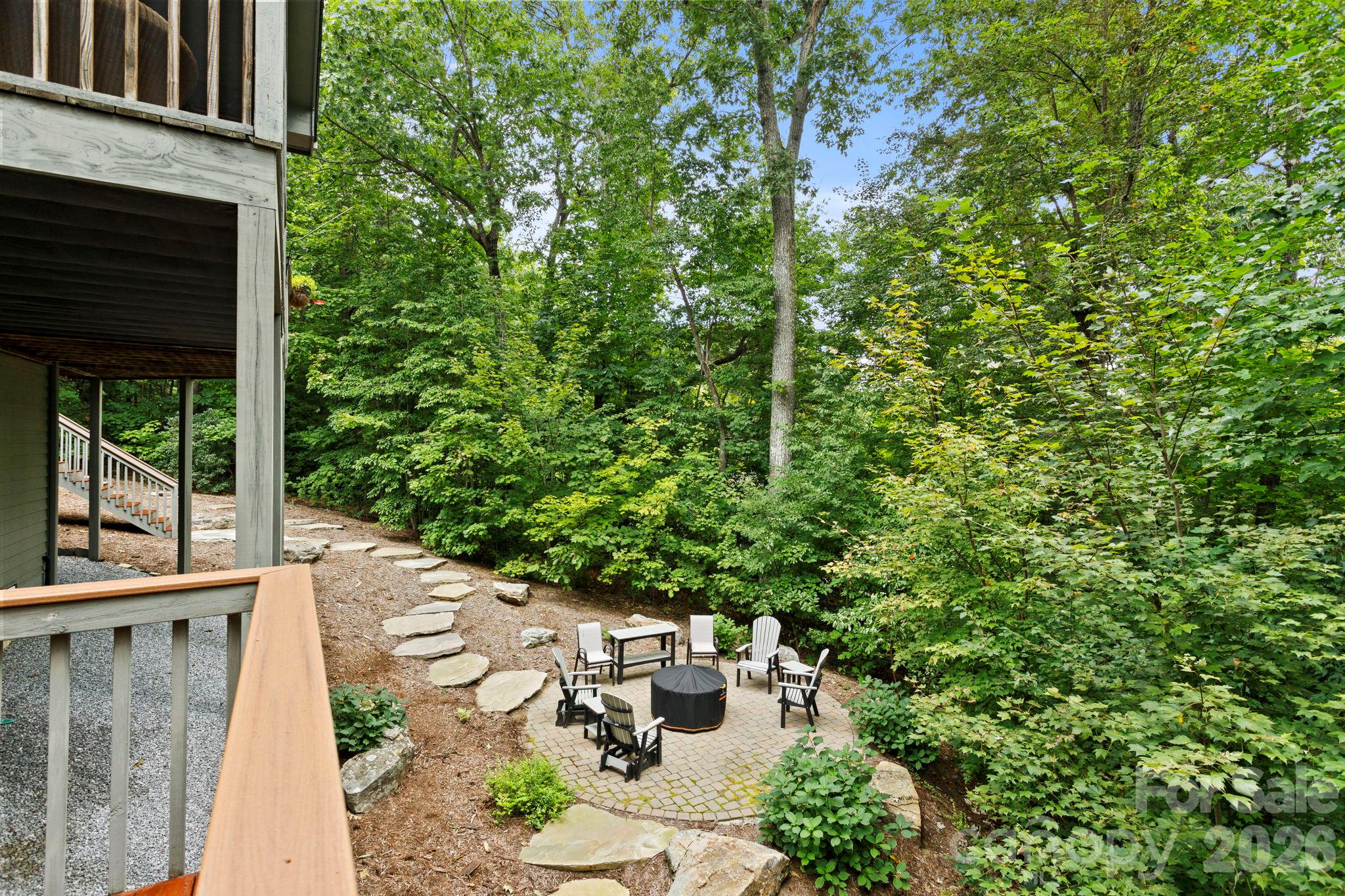 324 Kenmure Drive Property Photo 45