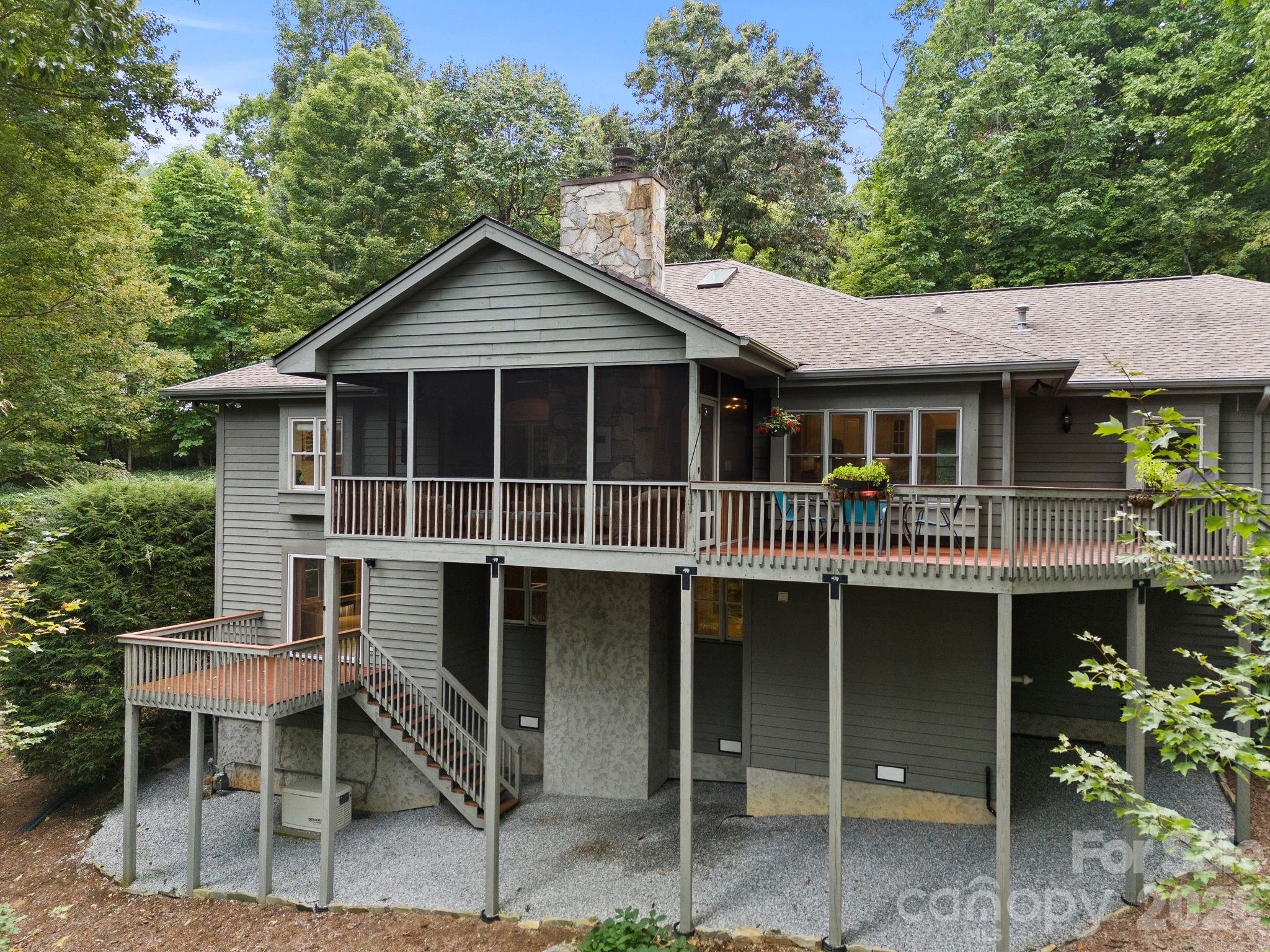 324 Kenmure Drive Property Photo 48
