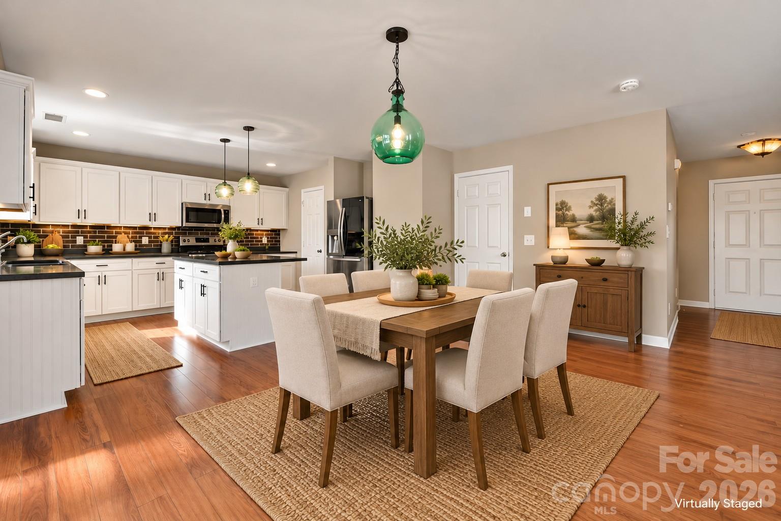 15029 Superior Street Property Photo 8