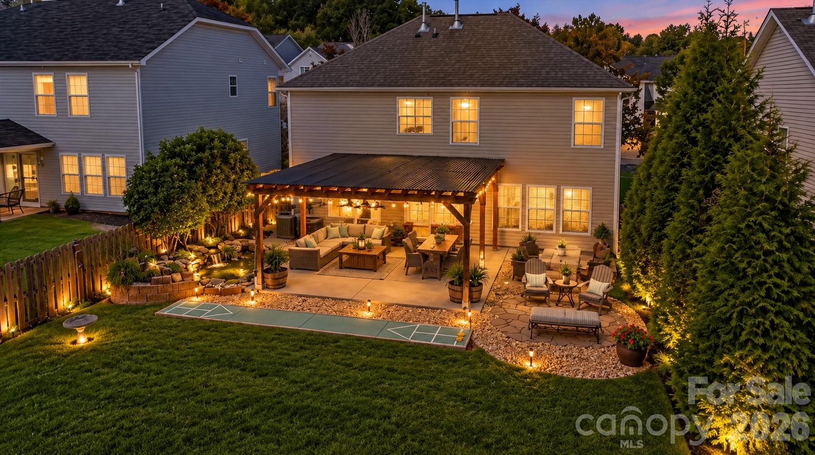 15029 Superior Street Property Photo 14