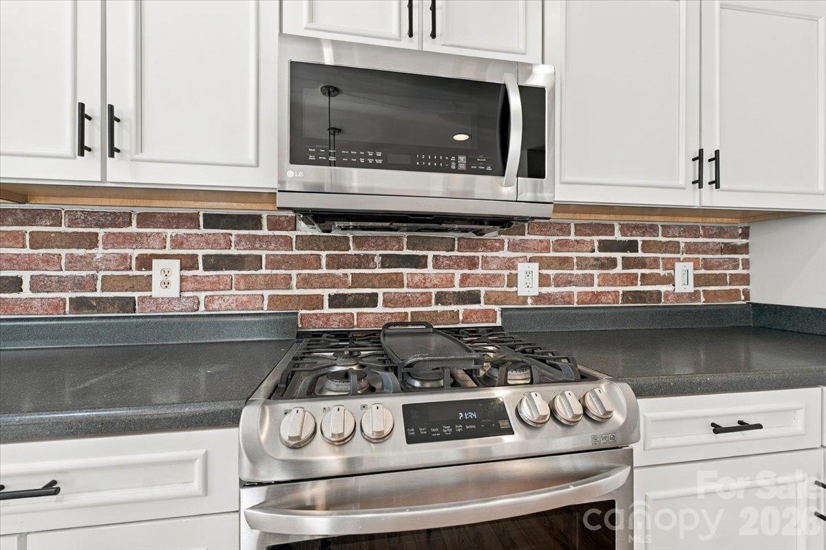 15029 Superior Street Property Photo 16