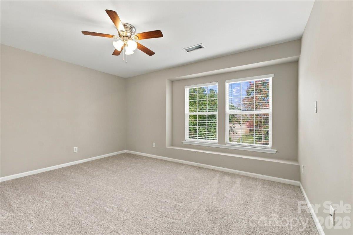 15029 Superior Street Property Photo 24