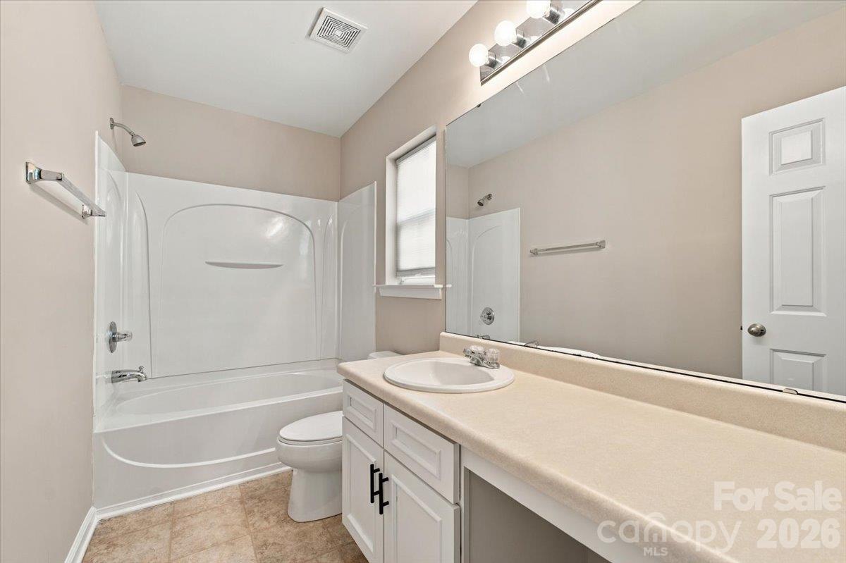 15029 Superior Street Property Photo 27
