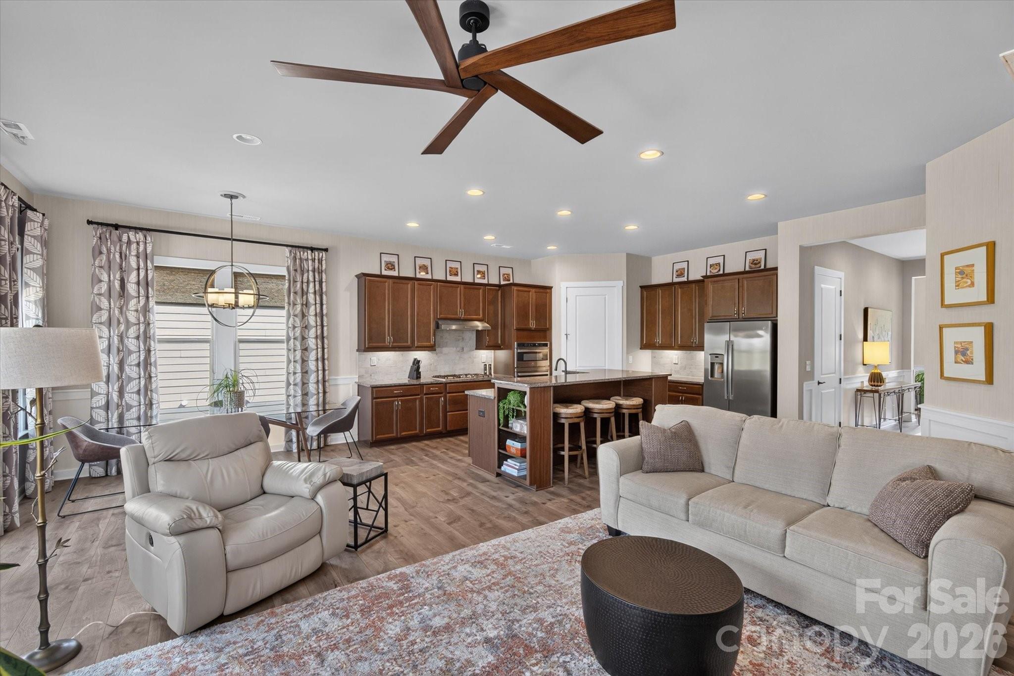 215 Pintail Drive Property Photo 8