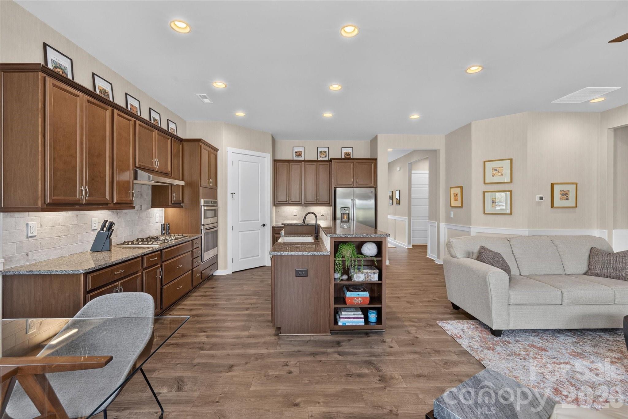 215 Pintail Drive Property Photo 13
