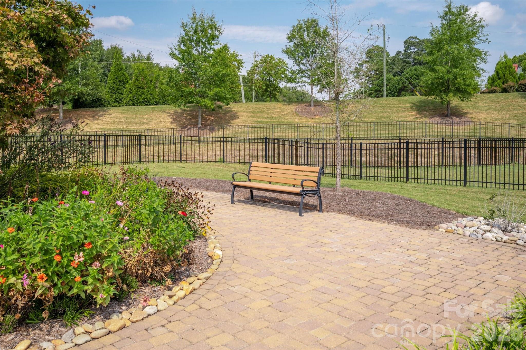 215 Pintail Drive Property Photo 34