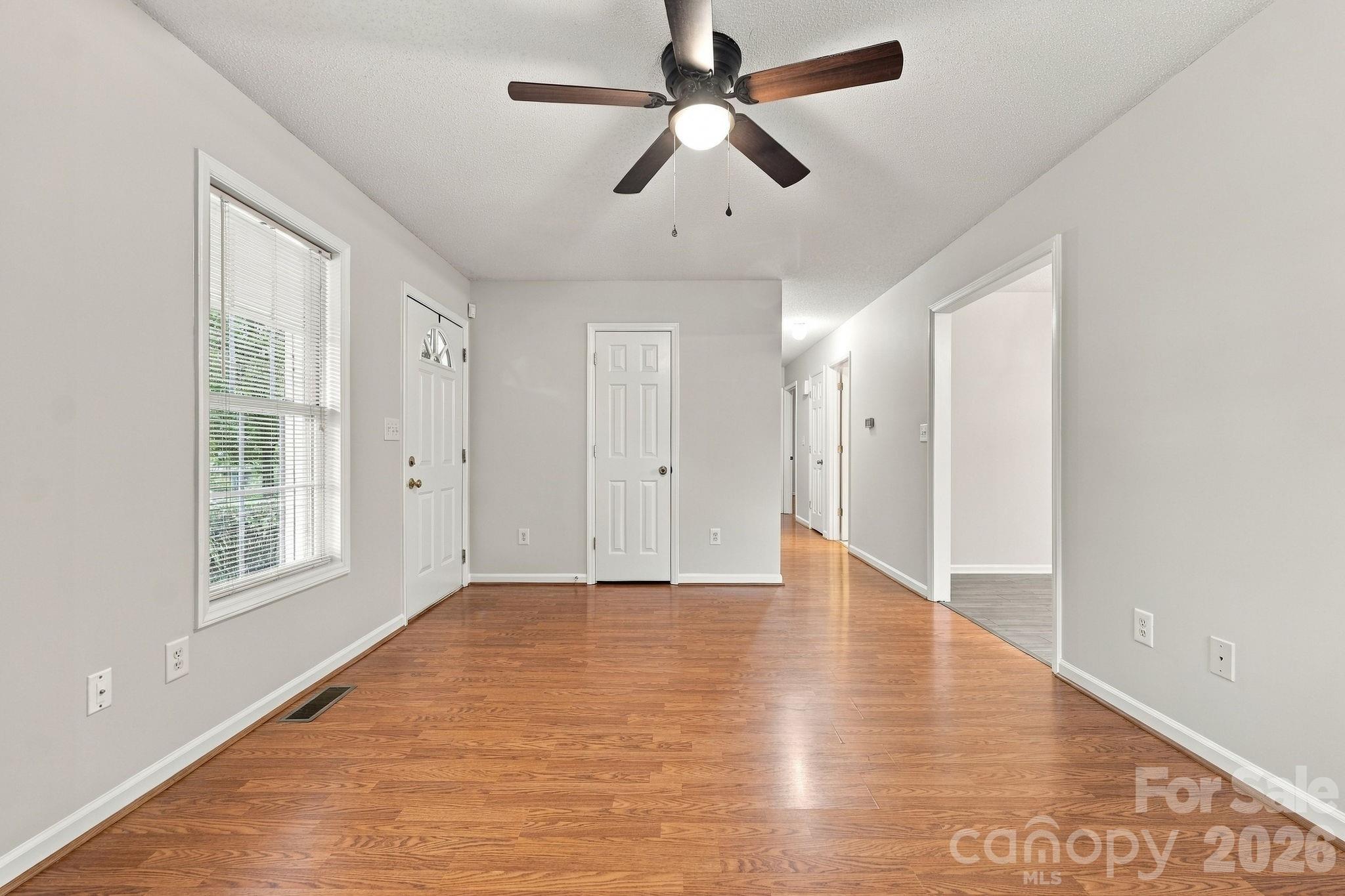 1716 Pine Knoll Court Property Photo 6
