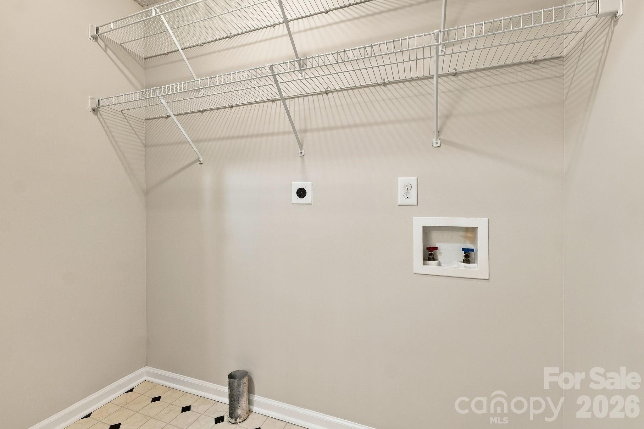 1716 Pine Knoll Court Property Photo 11