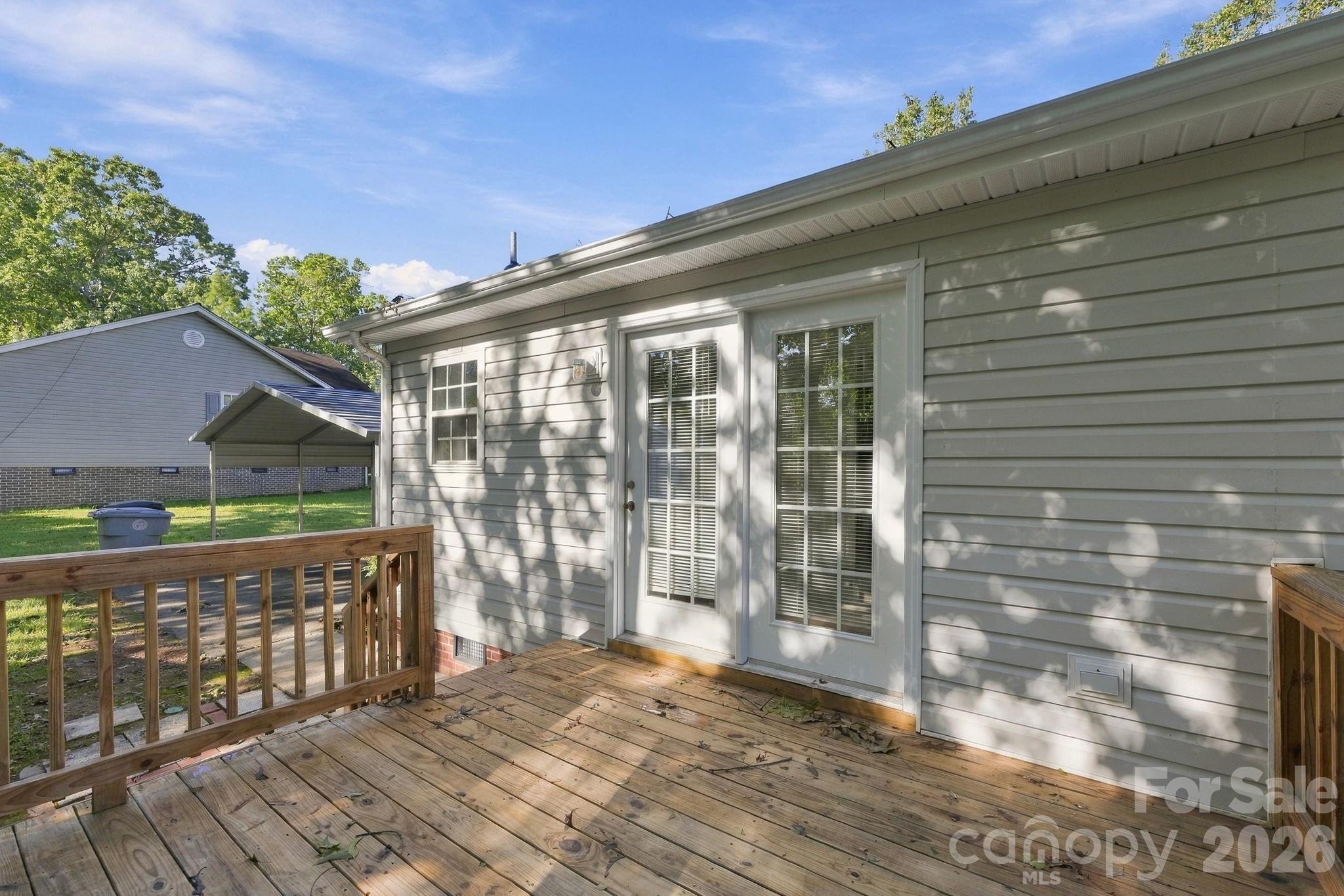 1716 Pine Knoll Court Property Photo 22