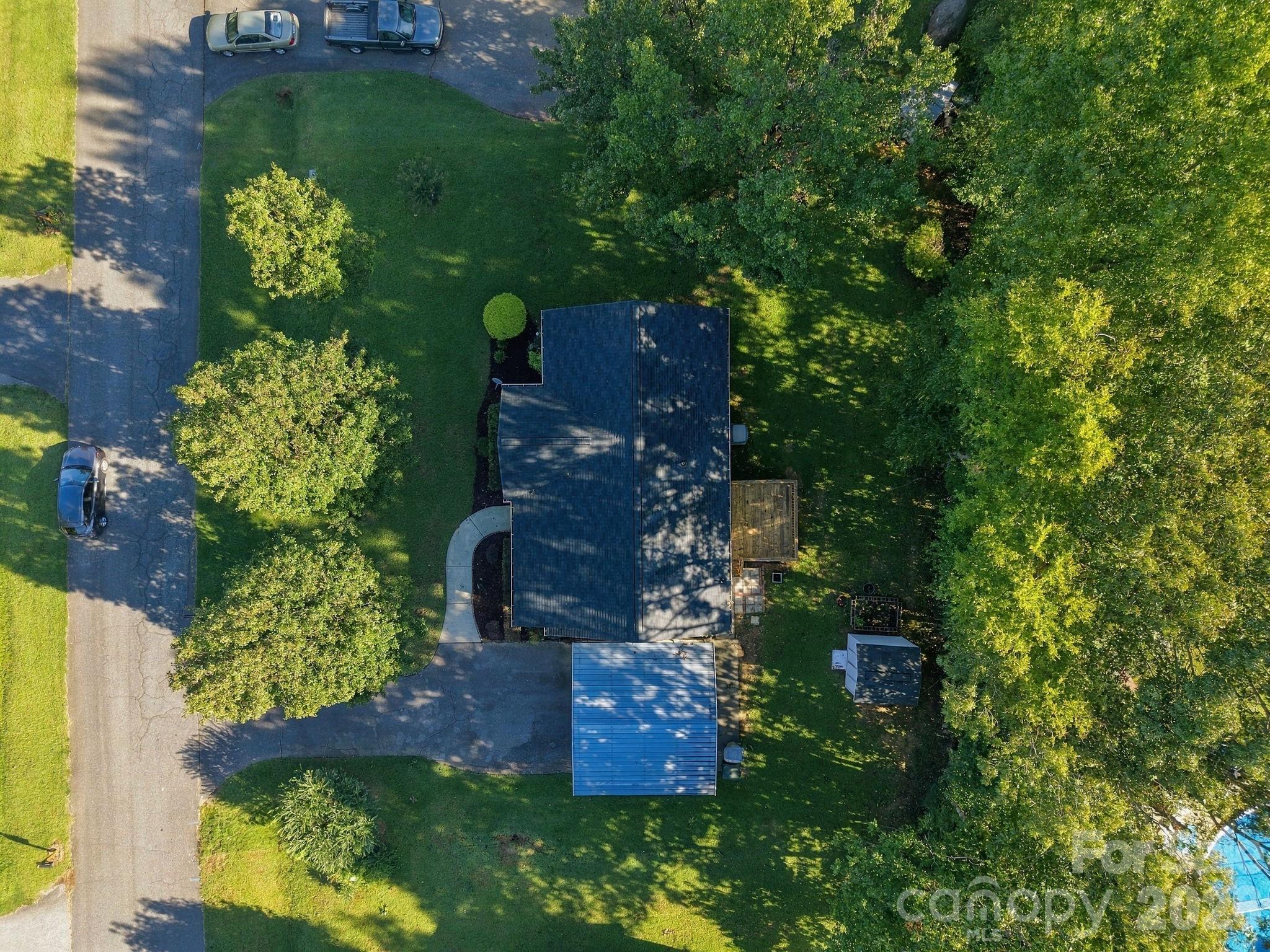 1716 Pine Knoll Court Property Photo 28