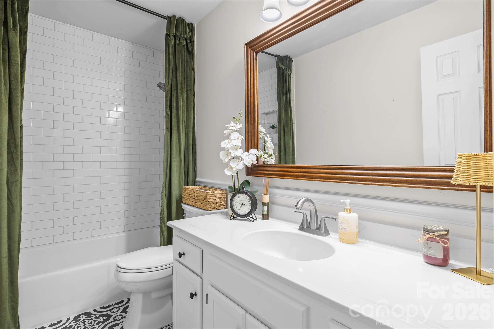 241 Linville Drive Property Photo 21