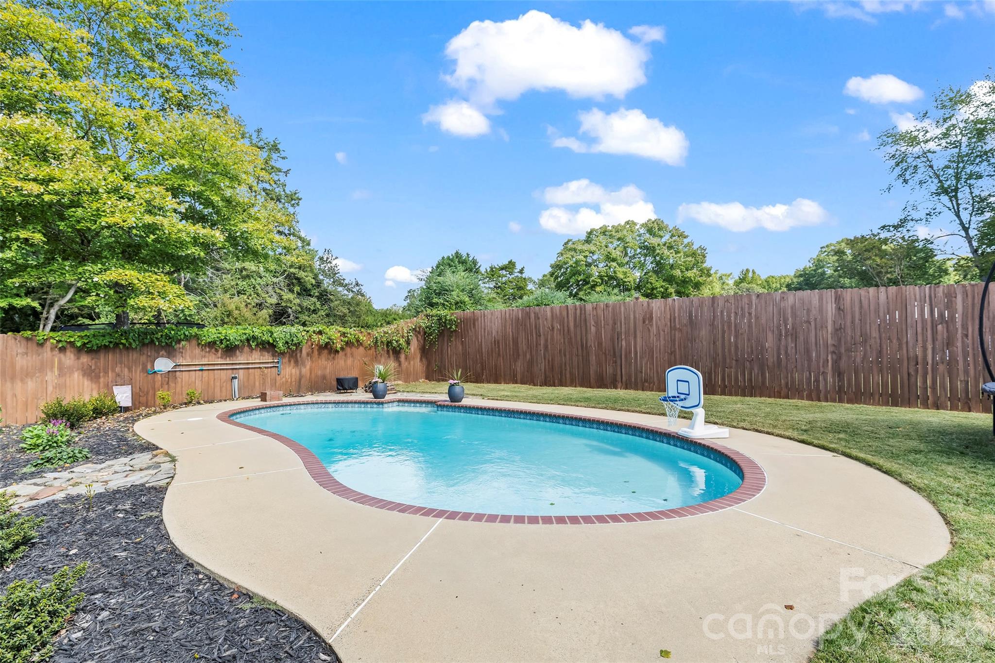 241 Linville Drive Property Photo 32