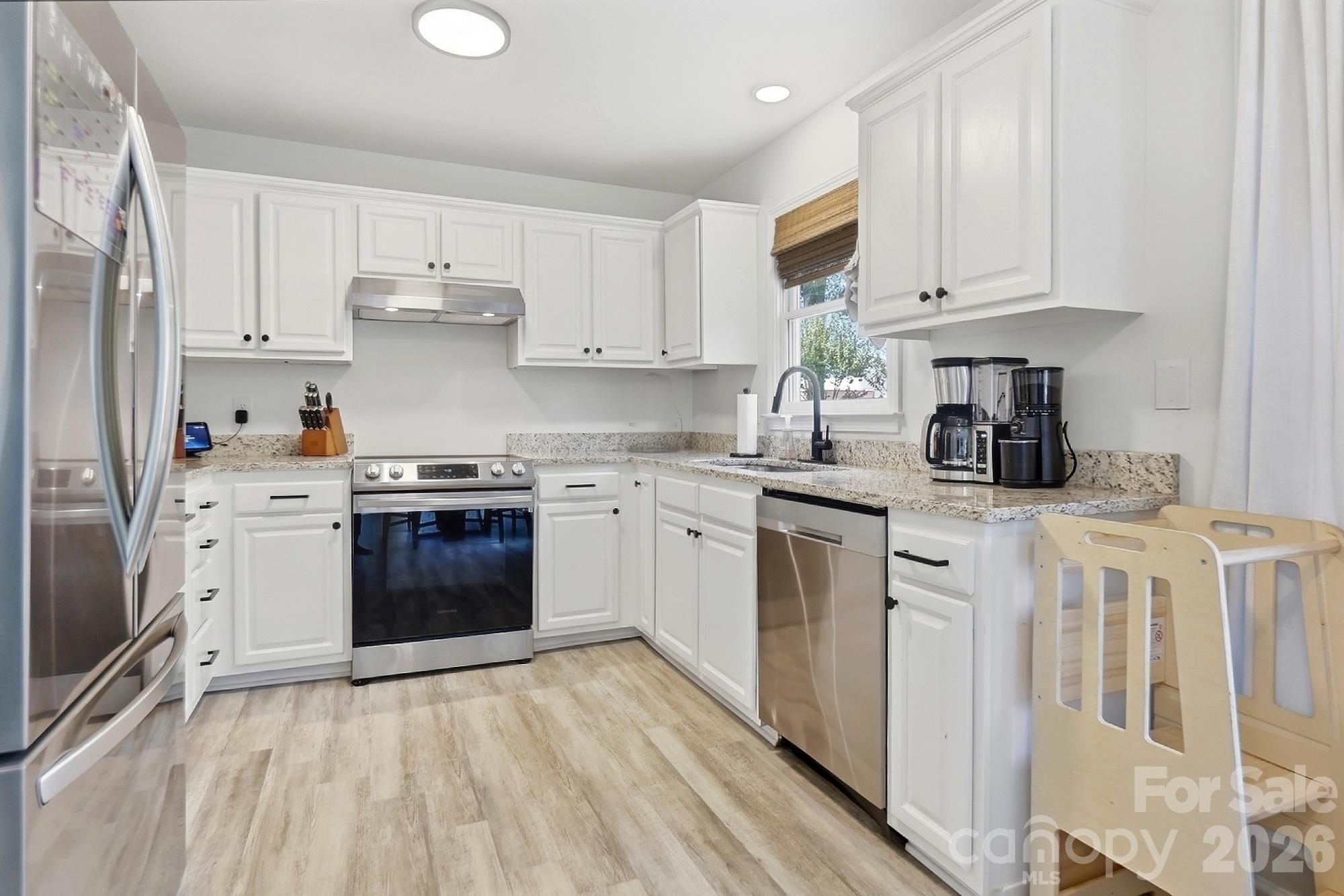 127 Sea Island Boulevard Property Photo 4