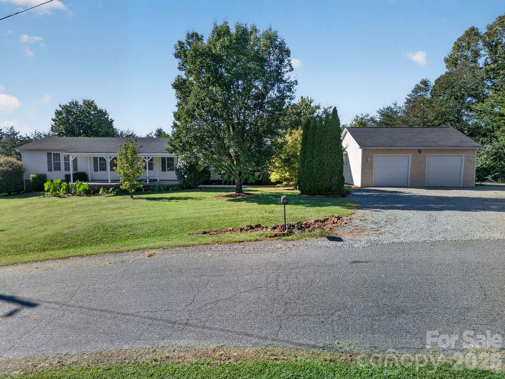 6041 Kaylas Ridge Road Property Photo 2