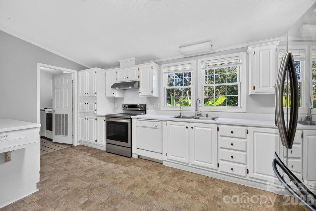 6041 Kaylas Ridge Road Property Photo 26
