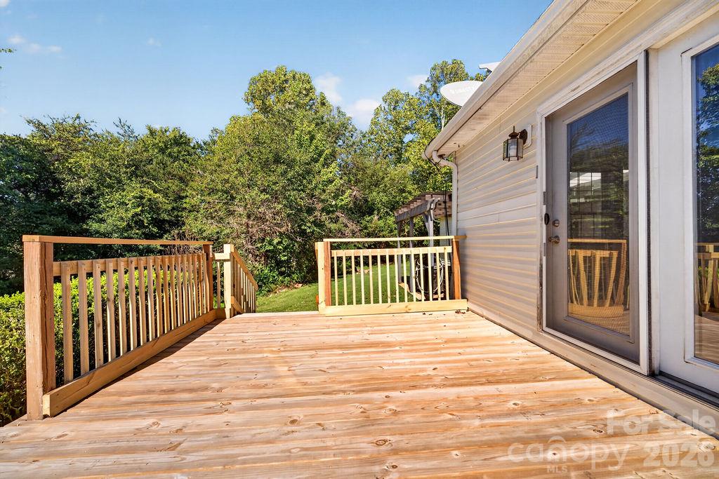 6041 Kaylas Ridge Road Property Photo 35