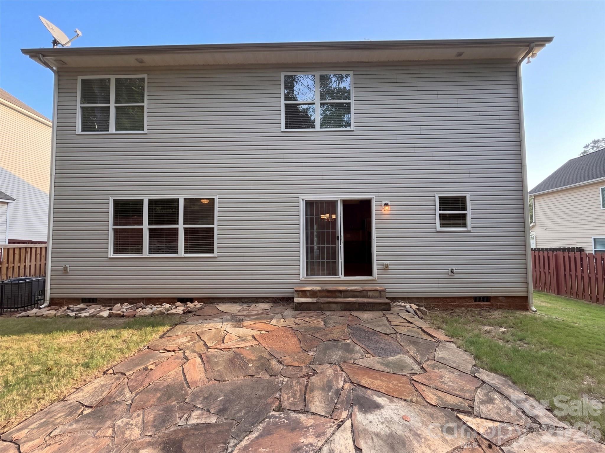 330 Windy Pine Drive Property Photo 5