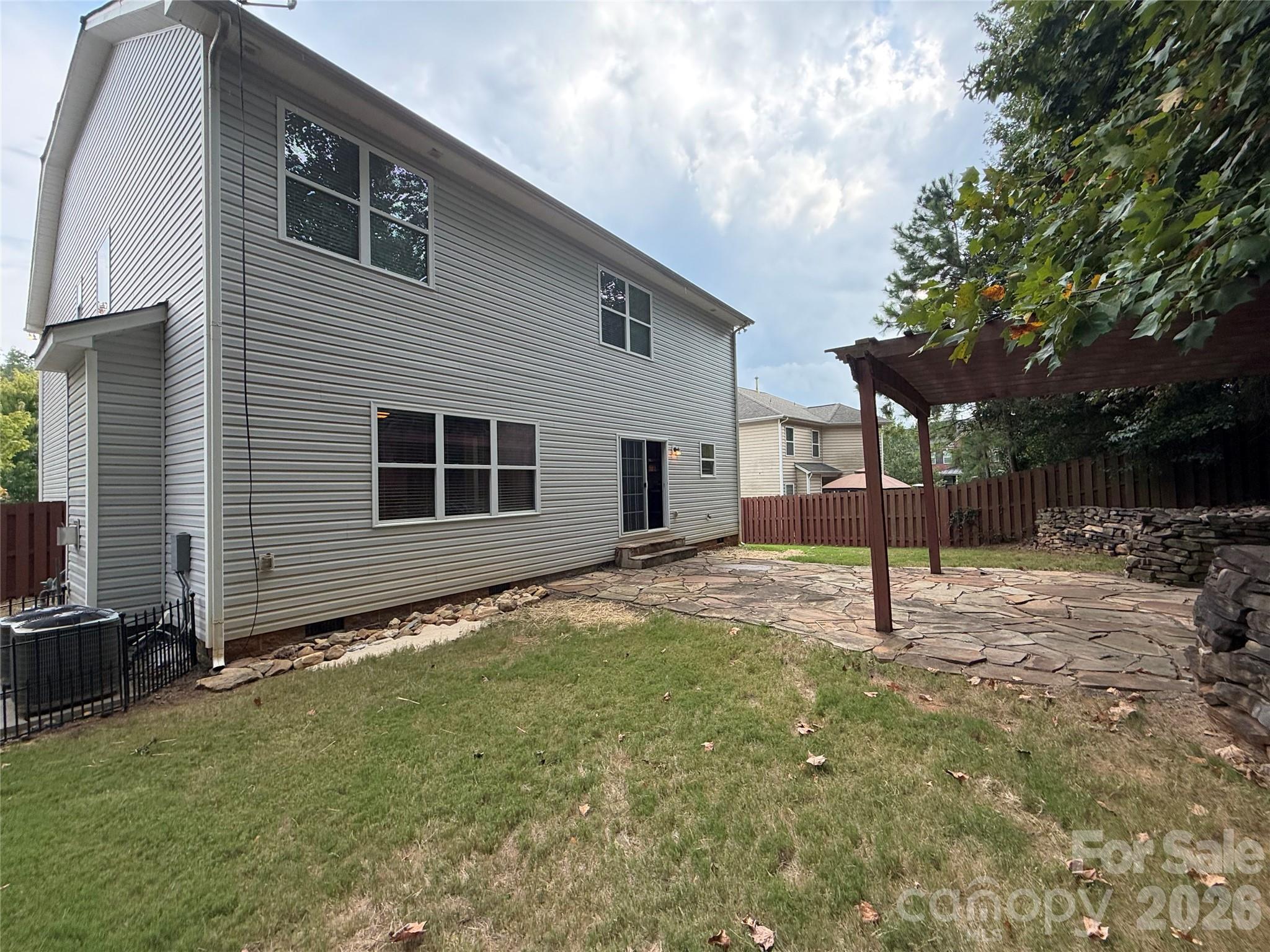 330 Windy Pine Drive Property Photo 7