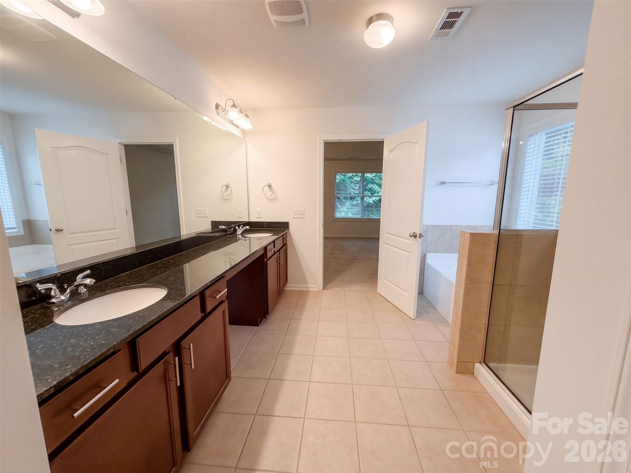 330 Windy Pine Drive Property Photo 9