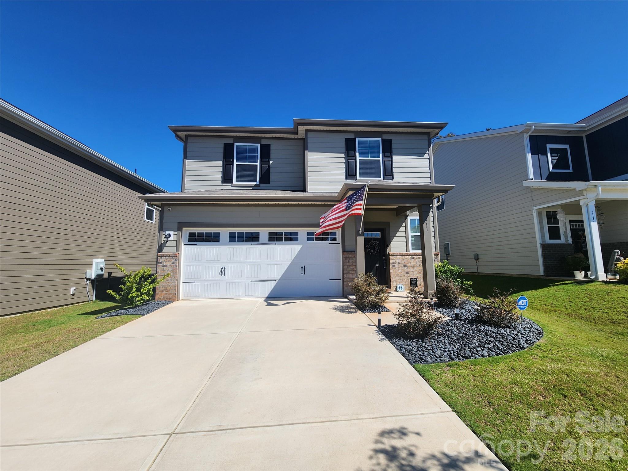 311 Bezelle Avenue Property Photo 1