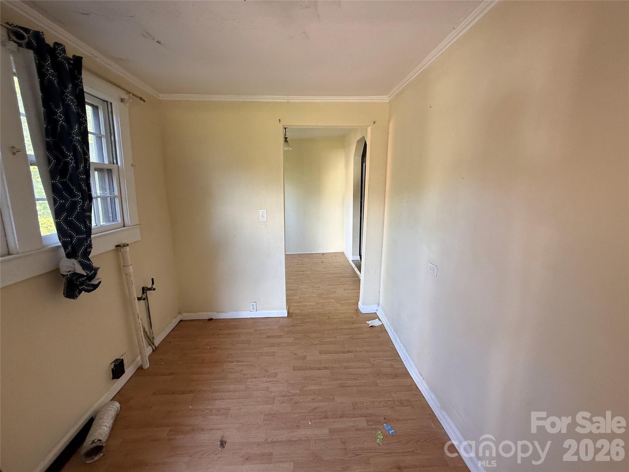 261 W Iredell Avenue Property Photo 15