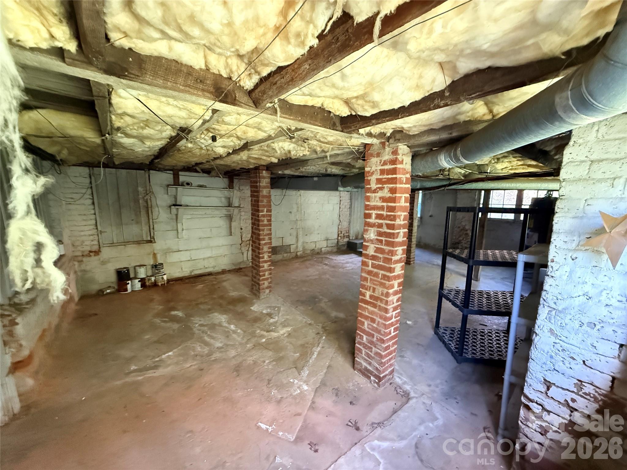 261 W Iredell Avenue Property Photo 30