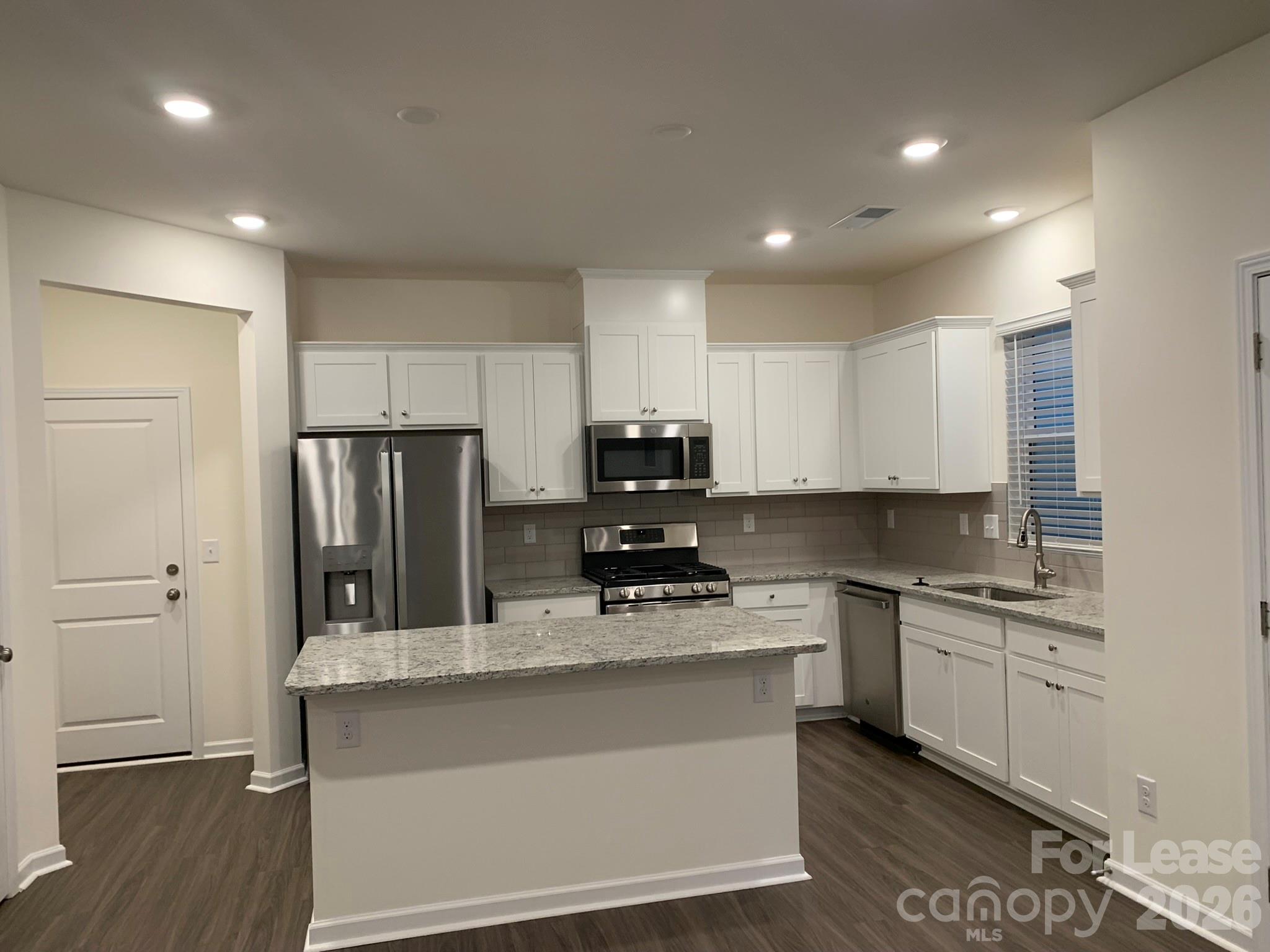 6049 Rizer Drive Property Photo 14