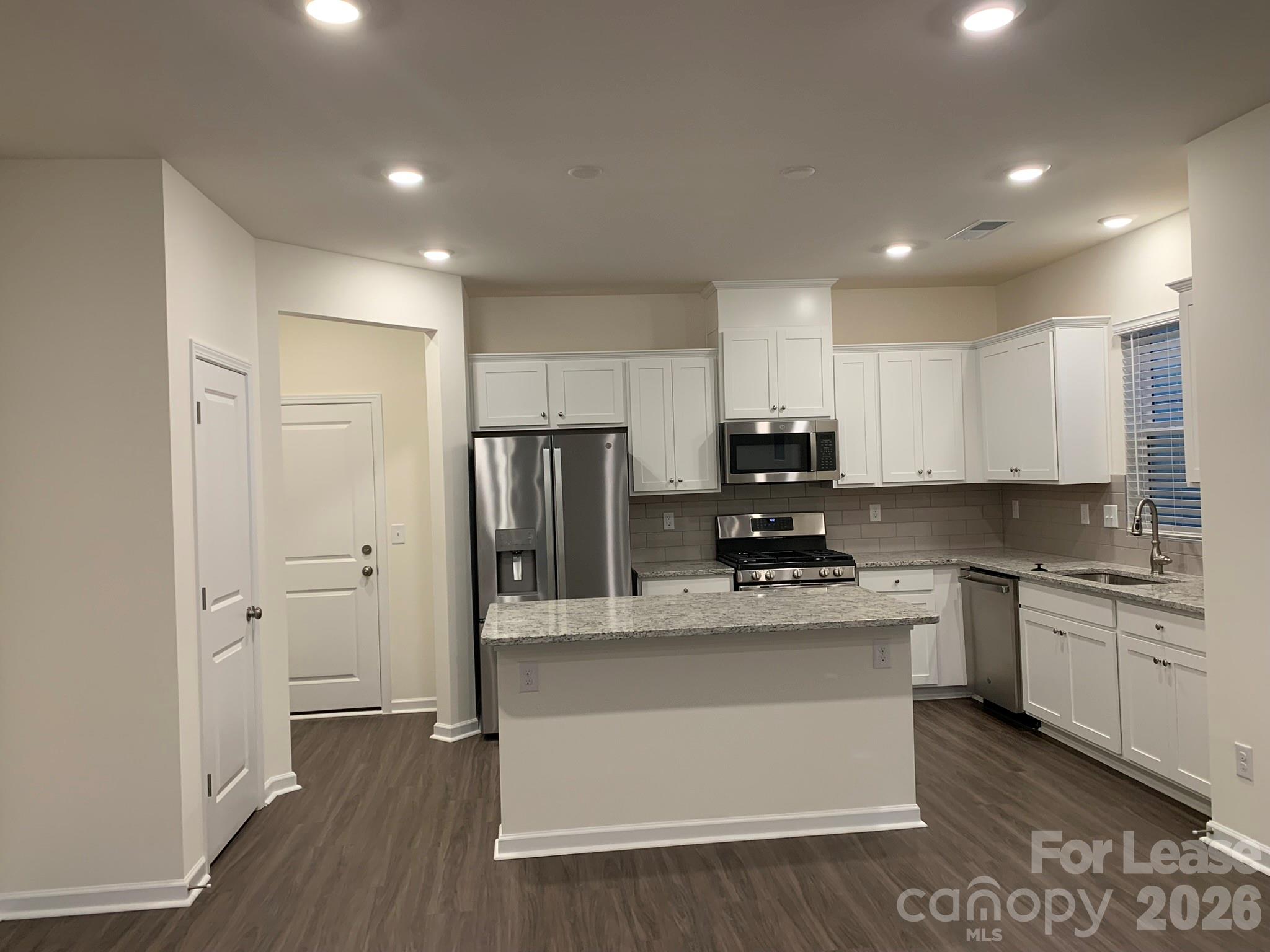 6049 Rizer Drive Property Photo 15