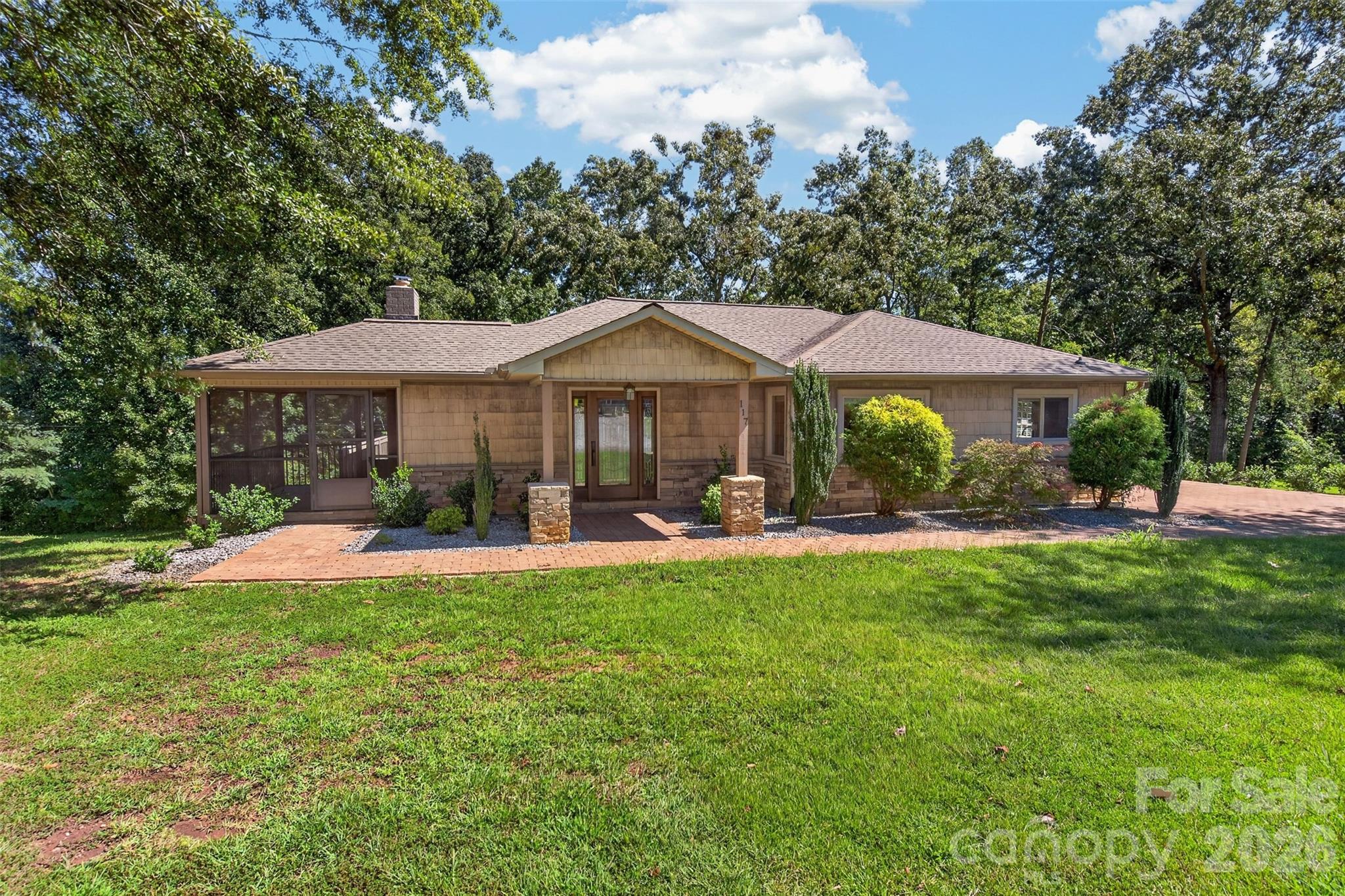 117 Edgewood Avenue Property Photo 1