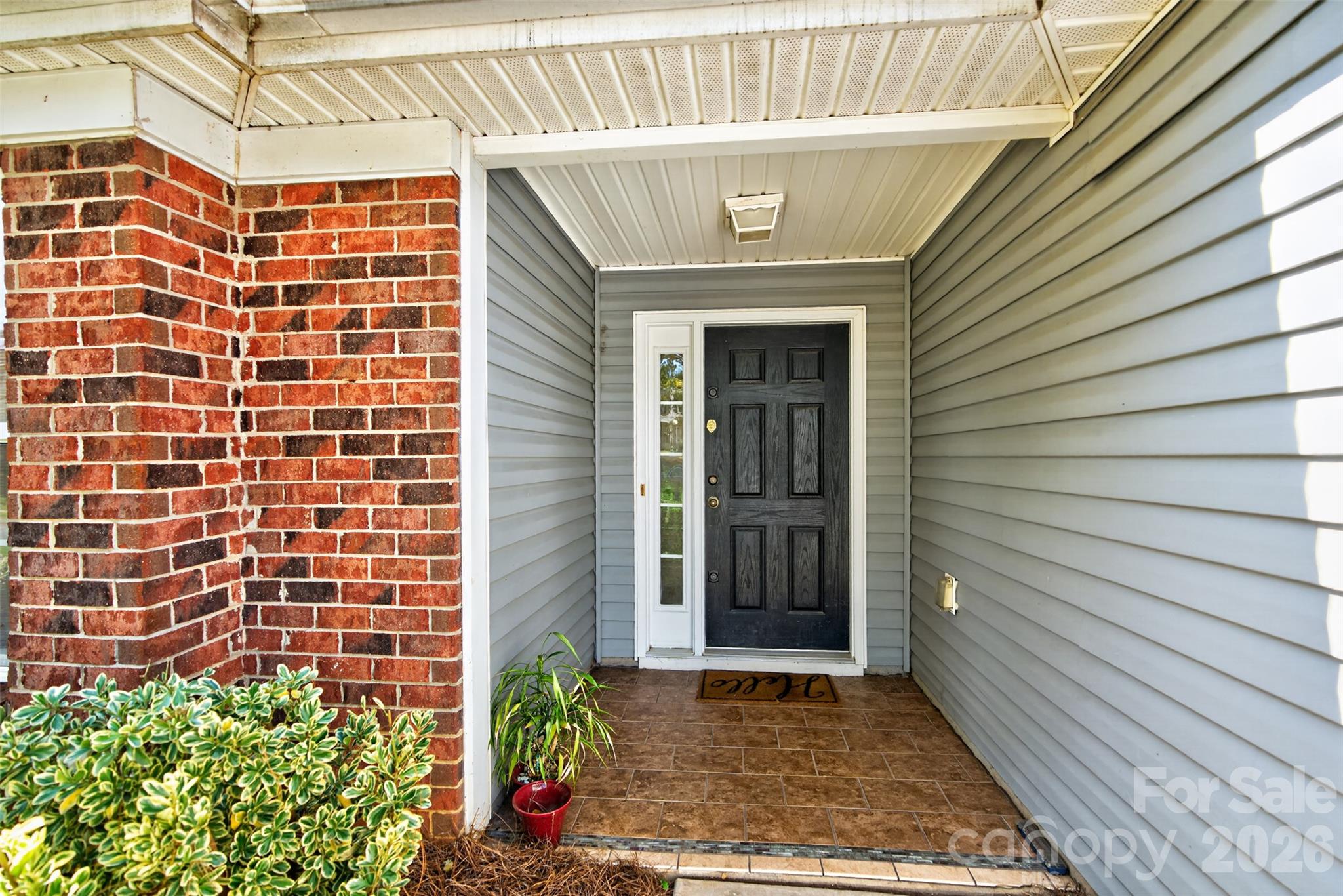 5327 Fernhill Drive Property Photo 3