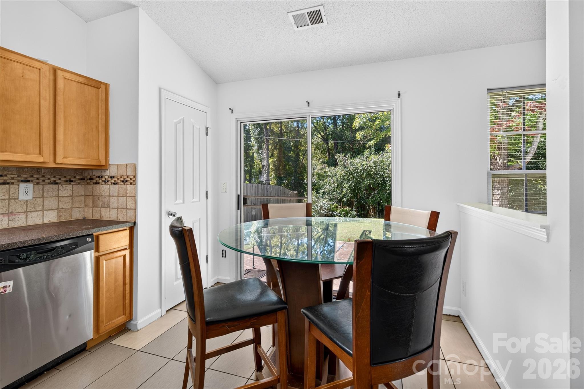 5327 Fernhill Drive Property Photo 7