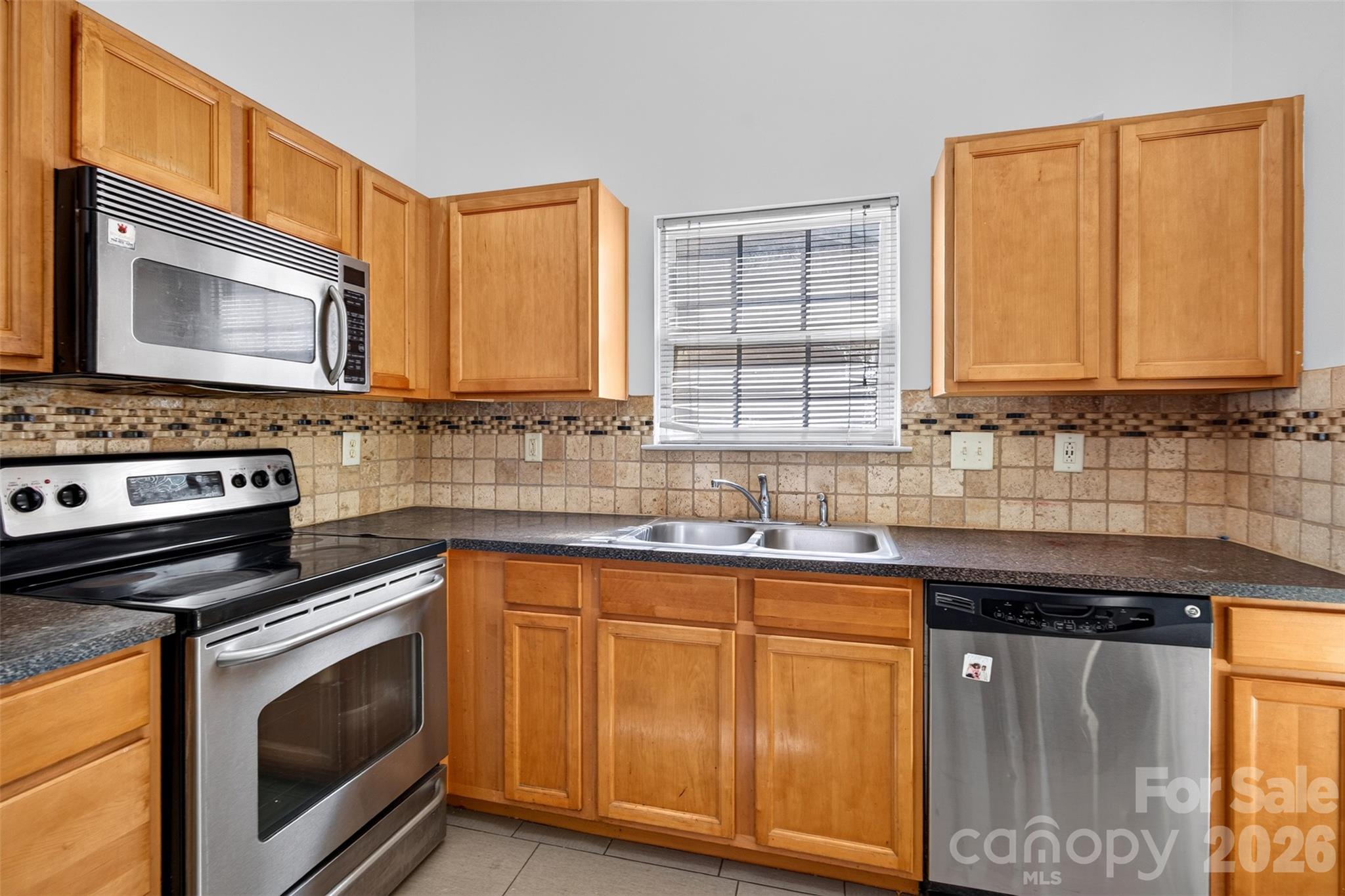 5327 Fernhill Drive Property Photo 8