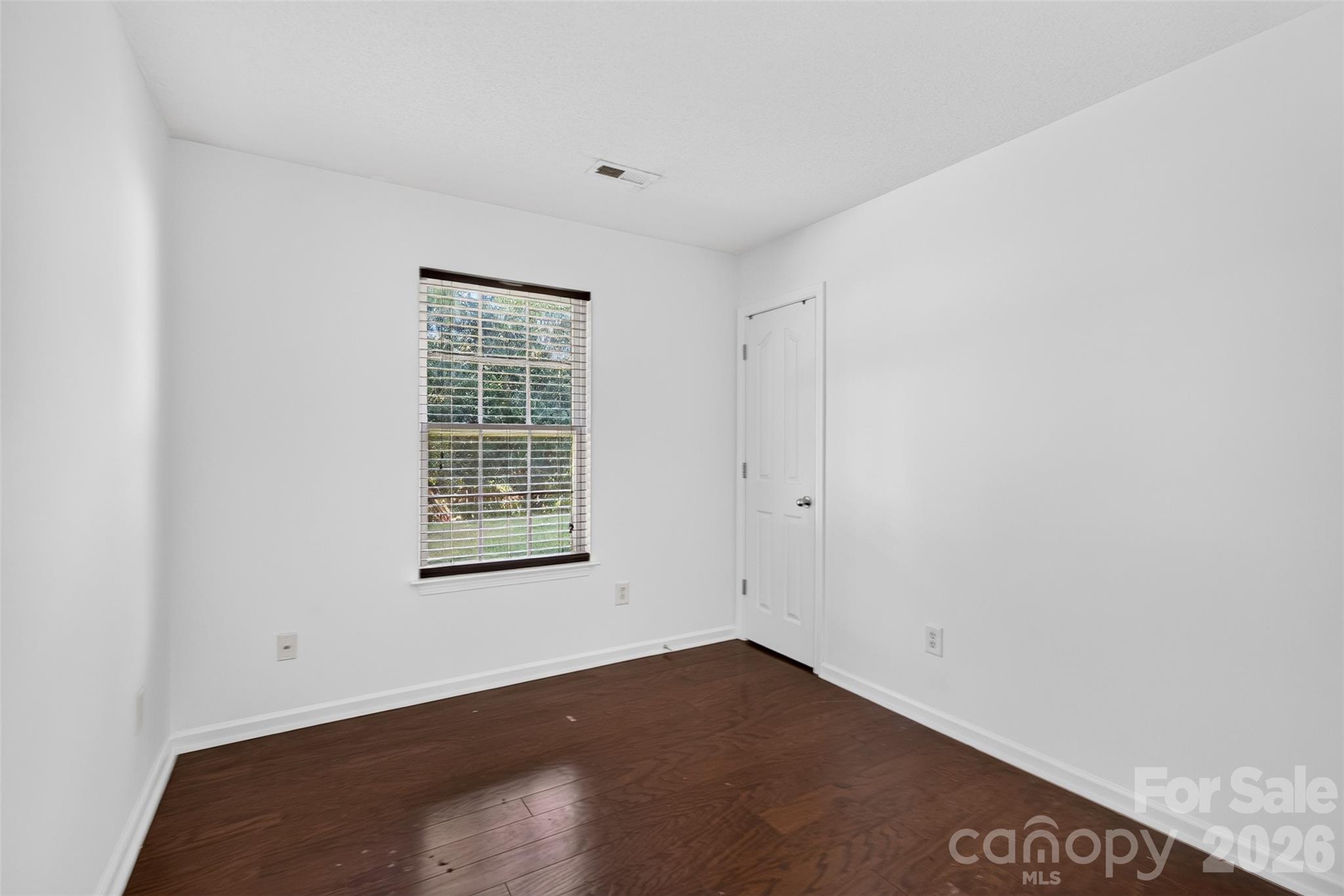 5327 Fernhill Drive Property Photo 13