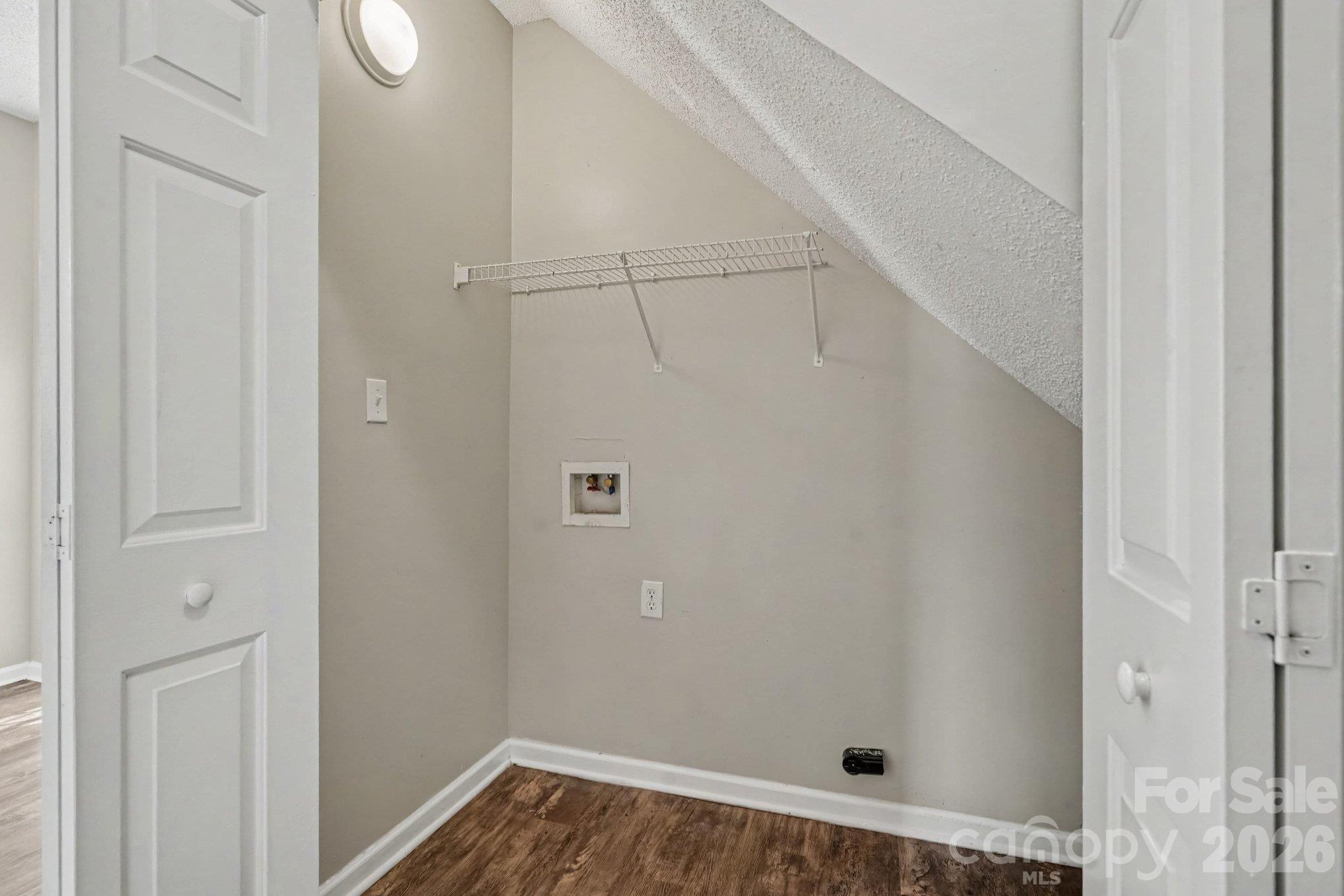 1009 Sandy Point Drive Property Photo 12
