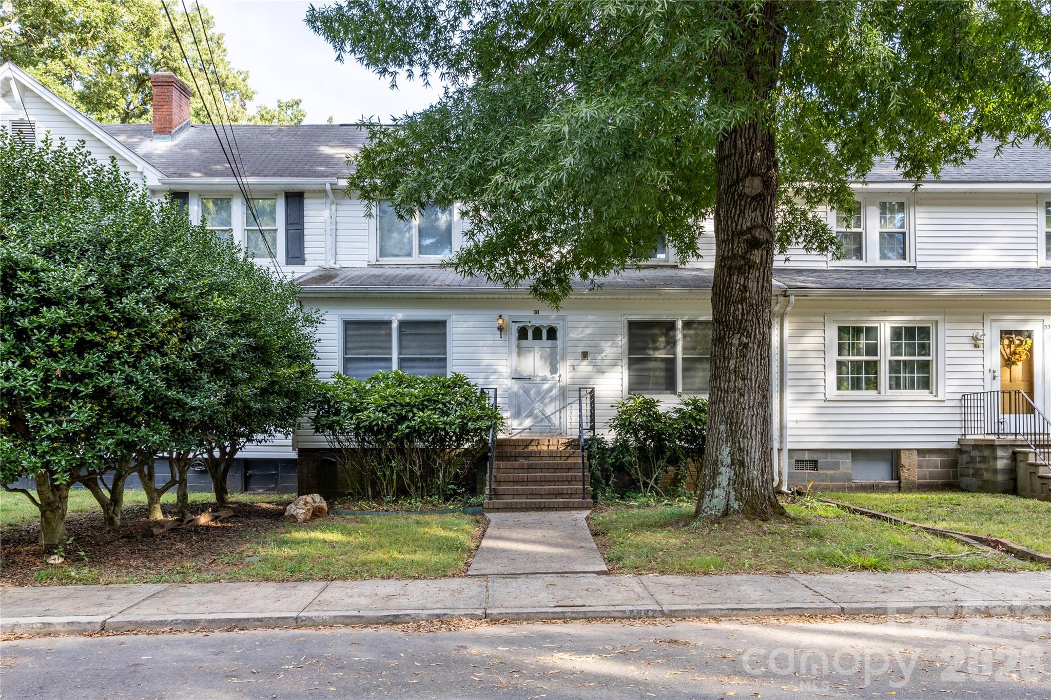 31 Maple Street Property Photo 1