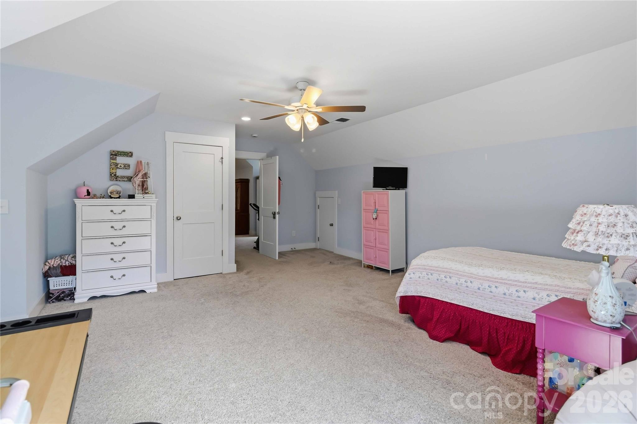 418 Kingsburry Road Property Photo 36