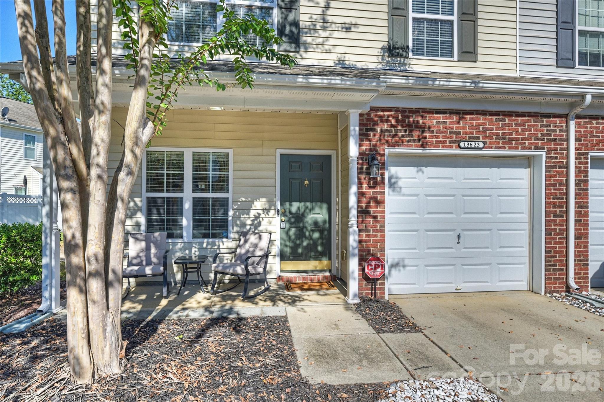 13623 Singleleaf Lane Property Photo 3