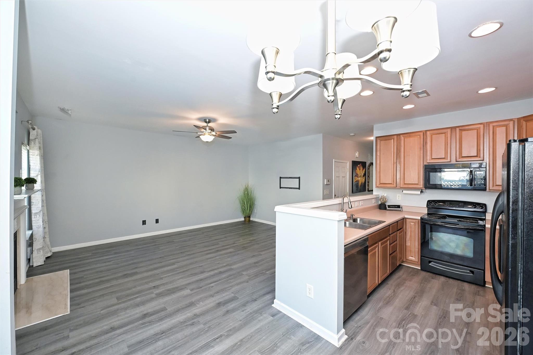 13623 Singleleaf Lane Property Photo 13