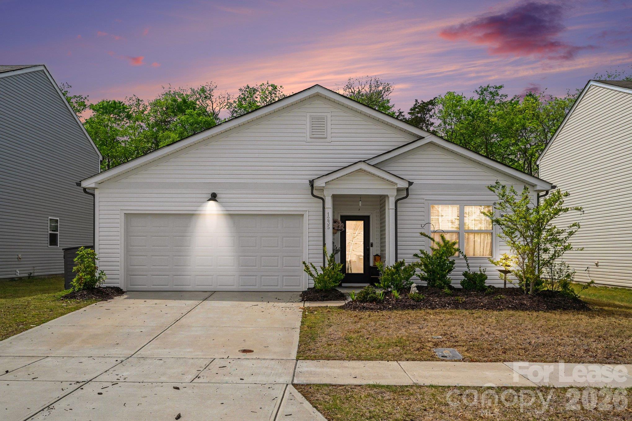1235 Nesters Store Place Property Photo 1