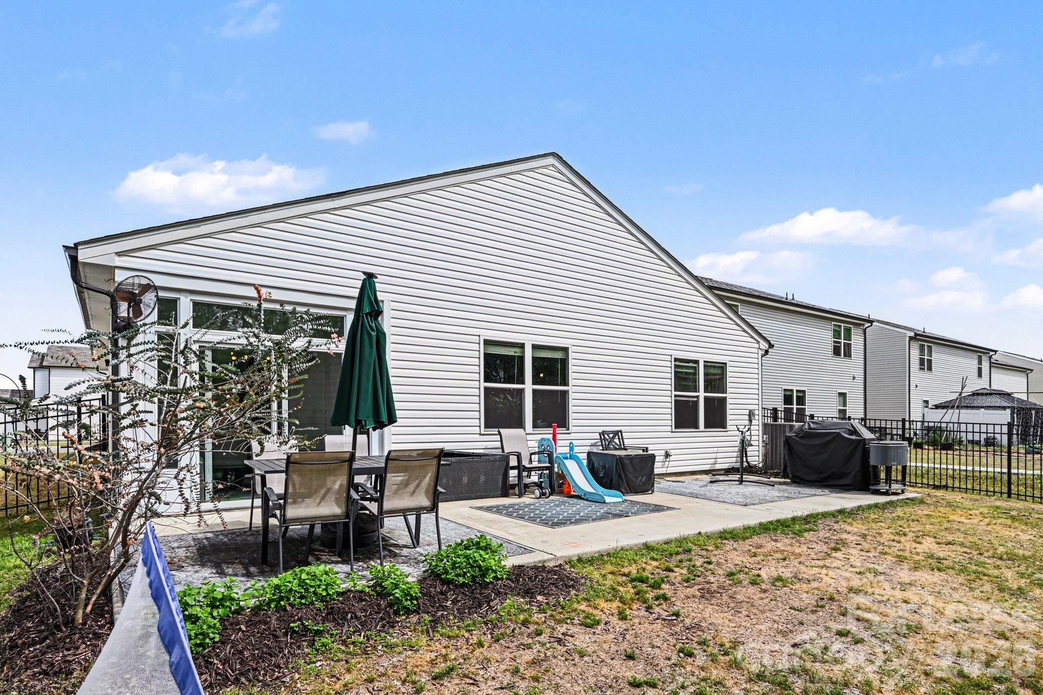 1235 Nesters Store Place Property Photo 14
