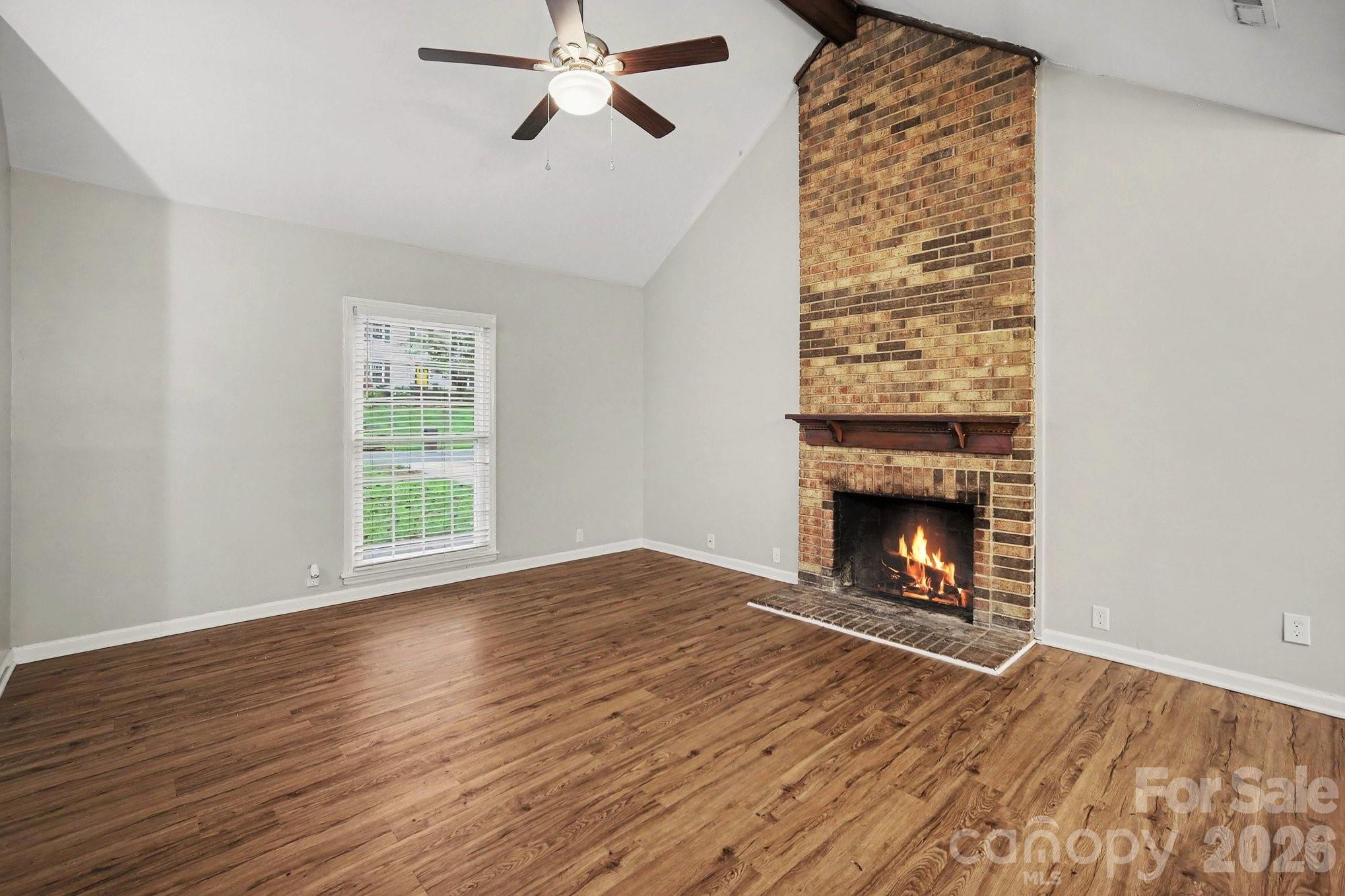 5508 Whistlewood Lane Property Photo 4
