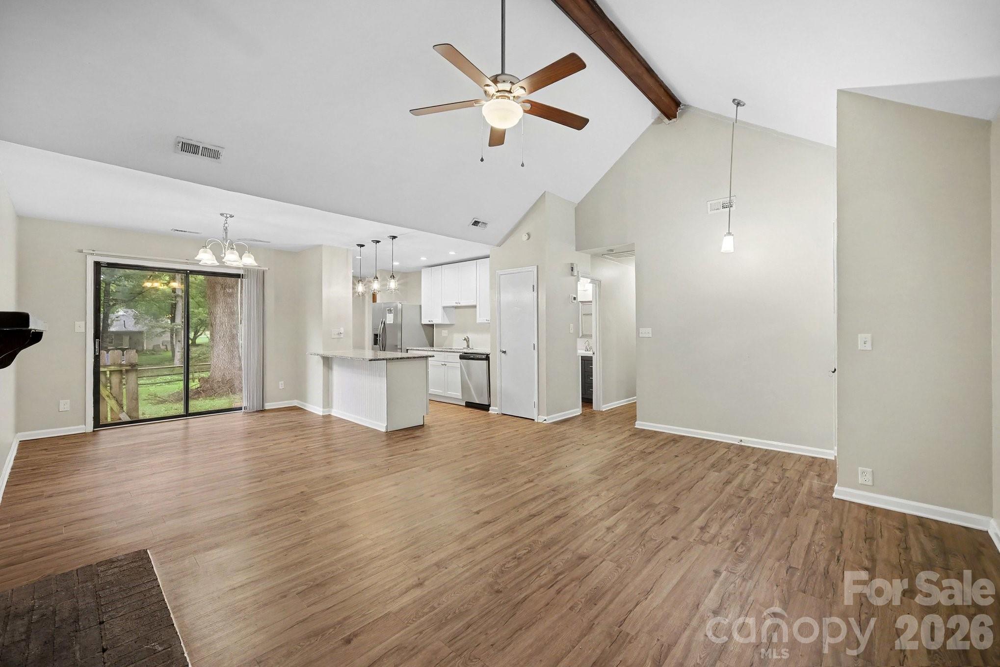 5508 Whistlewood Lane Property Photo 7