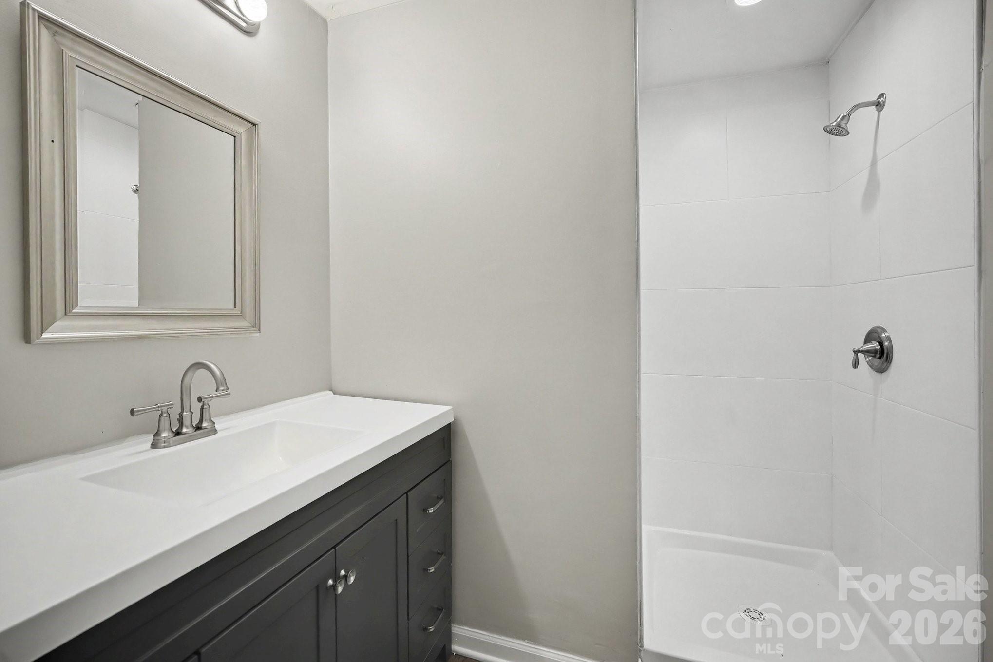 5508 Whistlewood Lane Property Photo 18